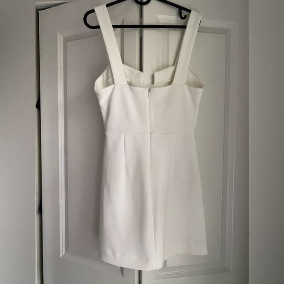 Like new cocktail dress - Picture 3 of 4